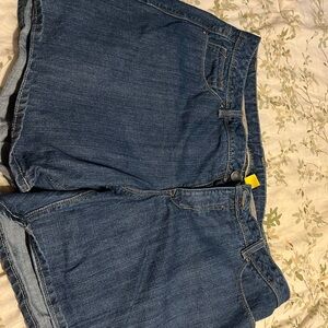 Cabela’s size 18 short